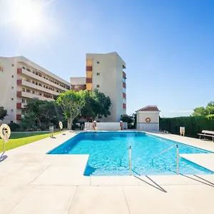 Wintowinrentals Sunny Side, Pool, Wifi & Sea View Apartment